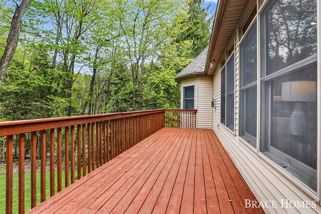 2155 Timber Valley Drive, Grand Rapids, MI 49525