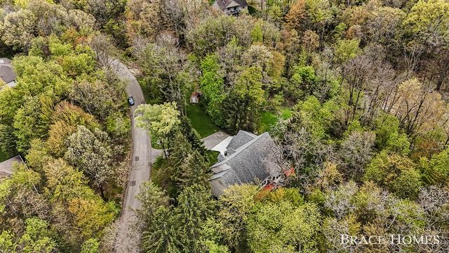 2155 Timber Valley Drive, Grand Rapids, MI 49525