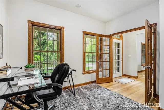 2155 Timber Valley Drive, Grand Rapids, MI 49525