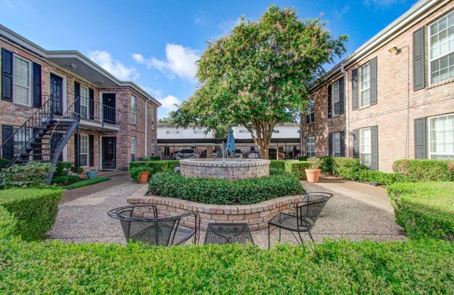 6402 Del Monte Drive 42, Houston, TX 77057