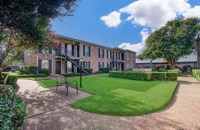 6402 Del Monte Drive 42, Houston, TX 77057