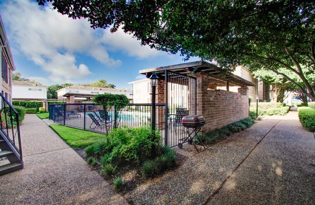 6402 Del Monte Drive 42, Houston, TX 77057