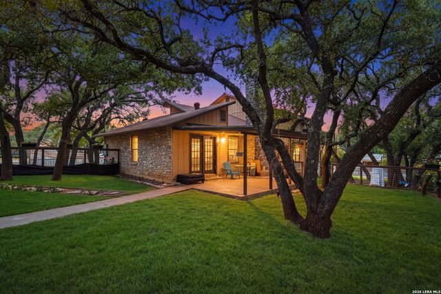 410 Susie Dr, Canyon Lake, TX 78133