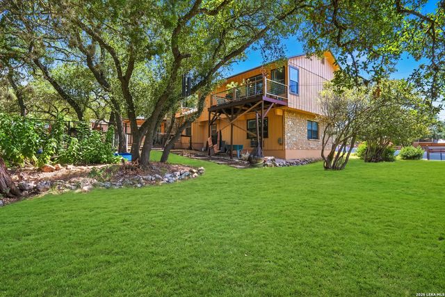 410 Susie Dr, Canyon Lake, TX 78133