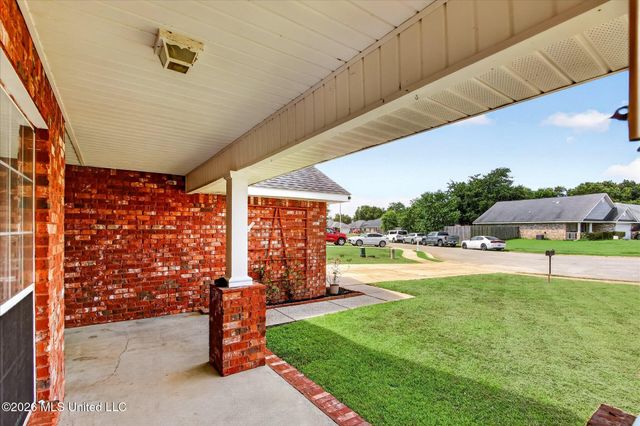 15077 Clear Springs Drive, Biloxi, MS 39532