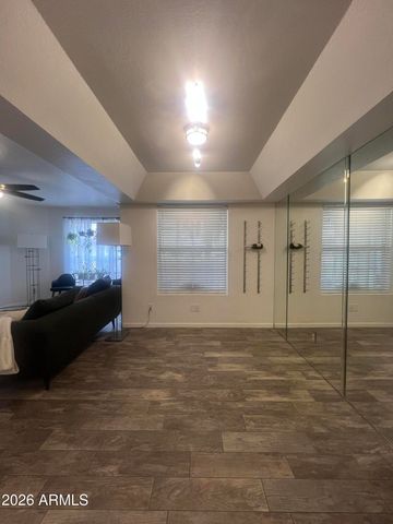 1333 E MORTEN Avenue 117, Phoenix, AZ 85020