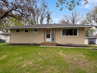 2807 Ohenry Road, Brooklyn Center, MN 55430