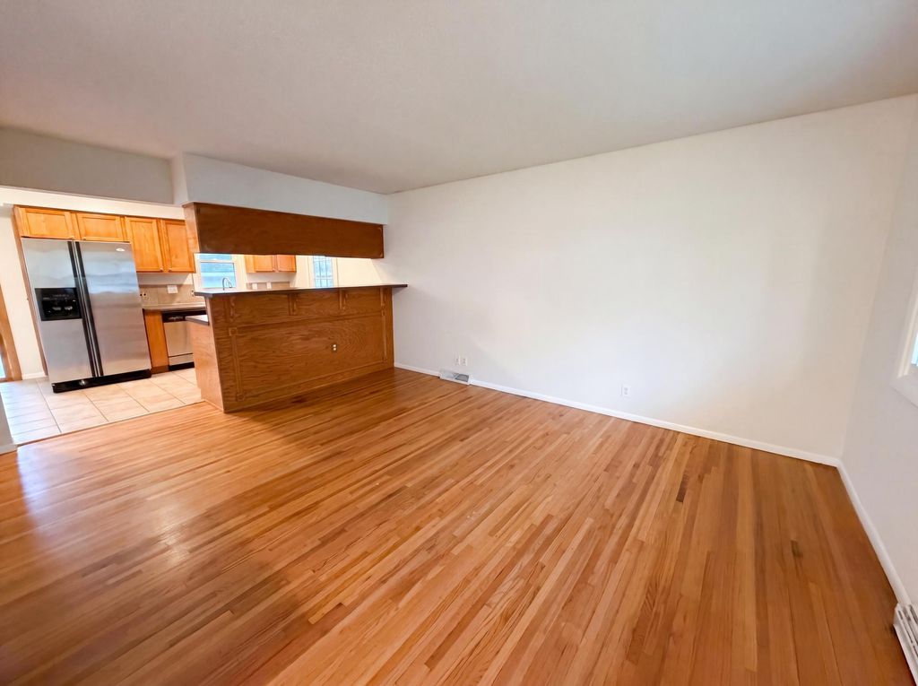 2807 Ohenry Road, Brooklyn Center, MN 55430 — photo 3