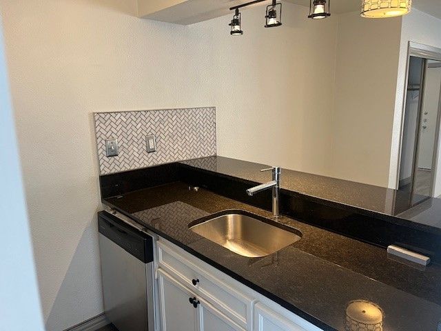 2800 Douglas Avenue 317, Dallas, TX 75219