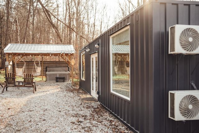 22959 Bigham Road, Rockbridge, OH 43149