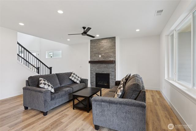 923 198th Street Ct E, Spanaway, WA 98387