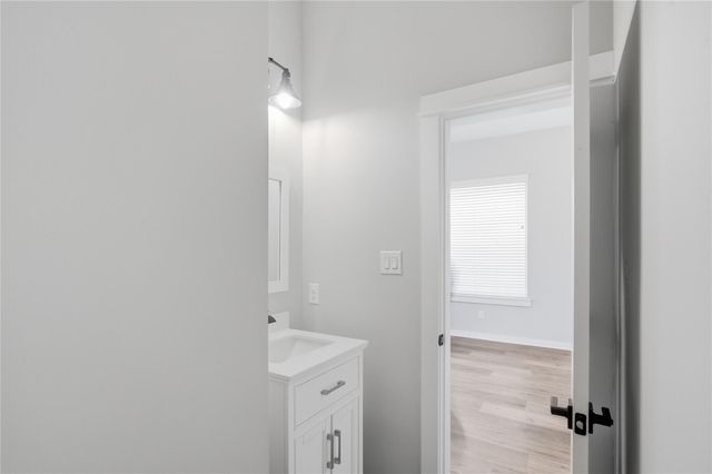 6728 Parker Grove Lane, Houston, TX 77076