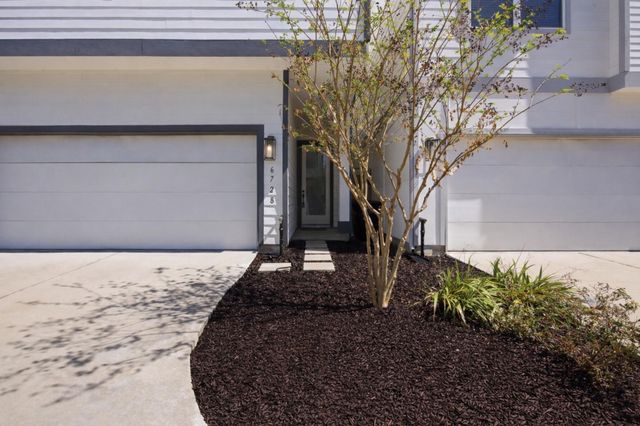 6728 Parker Grove Lane, Houston, TX 77076