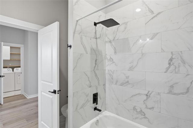 6728 Parker Grove Lane, Houston, TX 77076