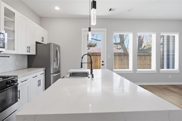 6728 Parker Grove Lane, Houston, TX 77076