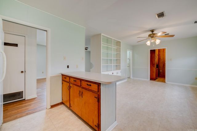 820 Ash Street, Conway, AR 72034