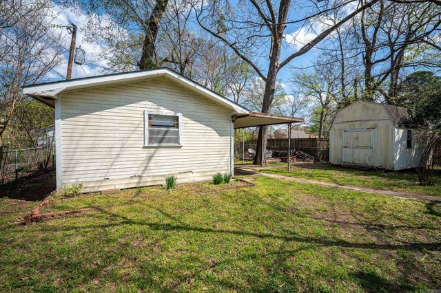 820 Ash Street, Conway, AR 72034