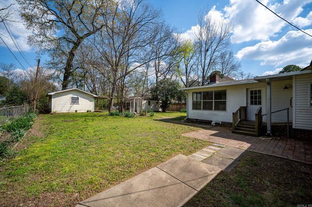 820 Ash Street, Conway, AR 72034