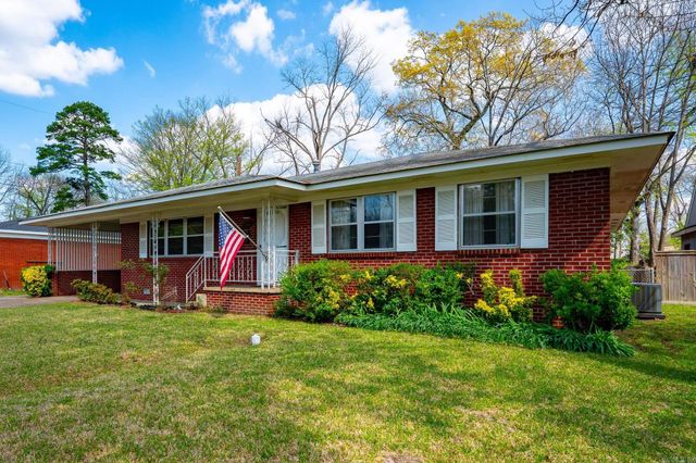 820 Ash Street, Conway, AR 72034