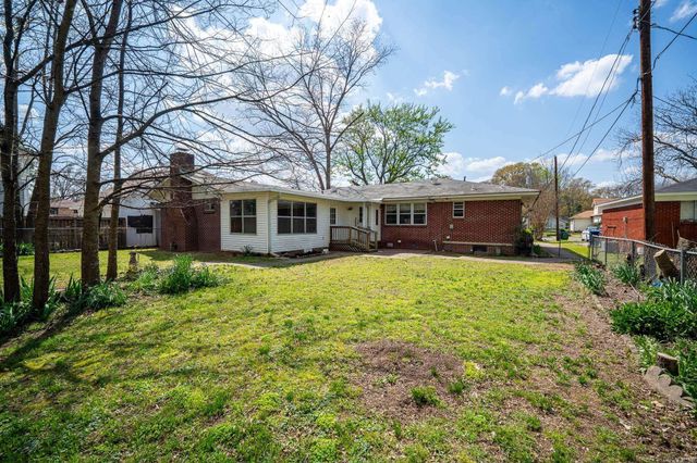820 Ash Street, Conway, AR 72034