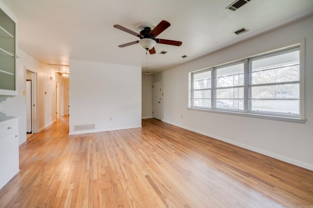 820 Ash Street, Conway, AR 72034