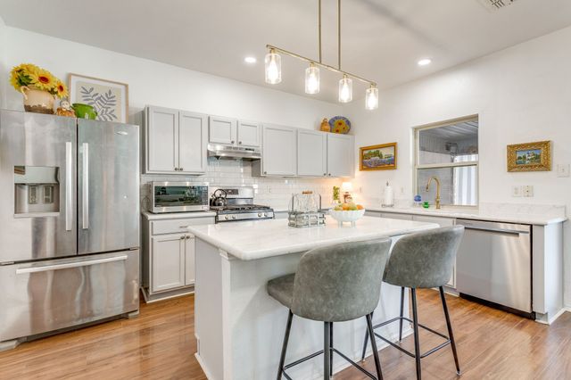 4816 Sleepy Ridge Circle, Fort Worth, TX 76133