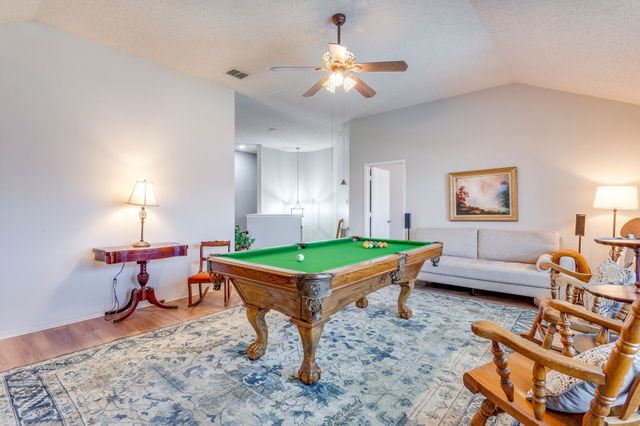 4816 Sleepy Ridge Circle, Fort Worth, TX 76133