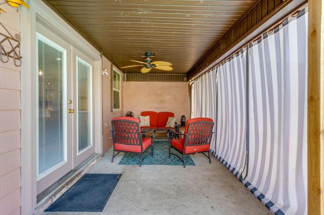 4816 Sleepy Ridge Circle, Fort Worth, TX 76133