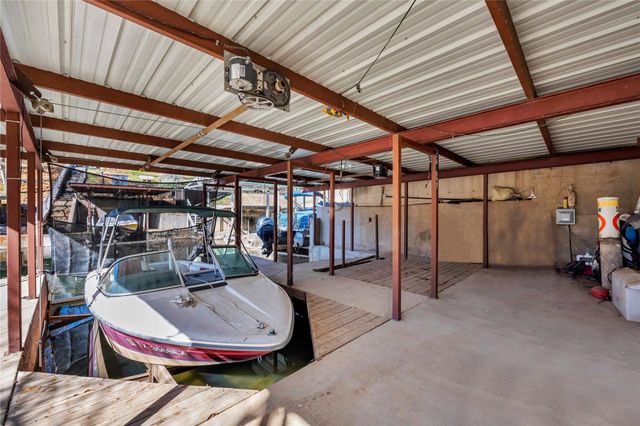 100 Highline Cutoff, Kingsland, TX 78639