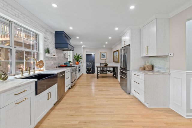 1831 Houghton Drive, Charleston, SC 29412