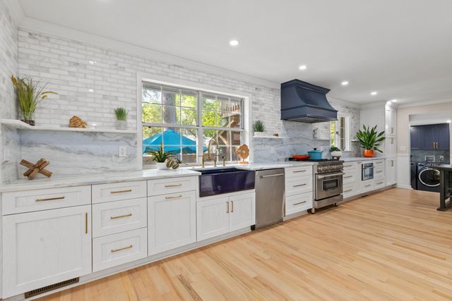1831 Houghton Drive, Charleston, SC 29412
