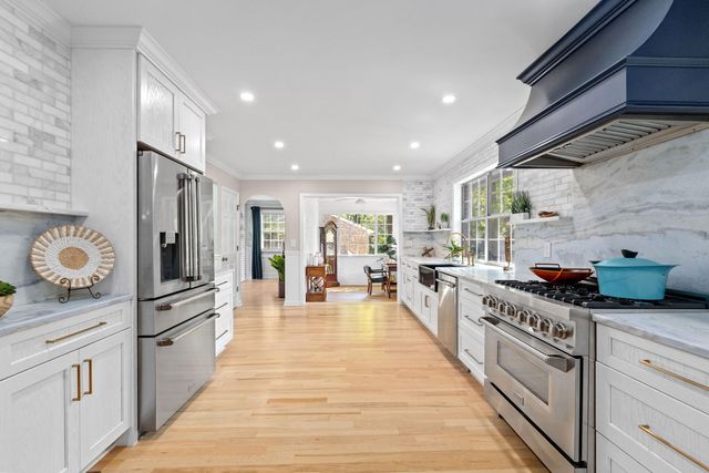 1831 Houghton Drive, Charleston, SC 29412