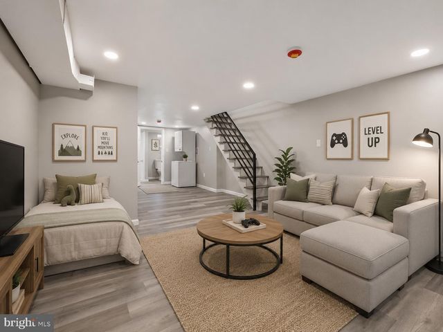 144 FERN ST, Philadelphia, PA 19120