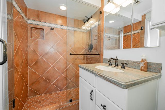 6211 W Northwest Highway 1602, Dallas, TX 75225