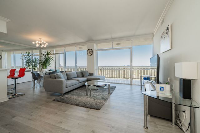 6211 W Northwest Highway 1602, Dallas, TX 75225