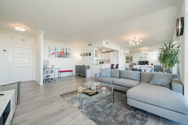 6211 W Northwest Highway 1602, Dallas, TX 75225