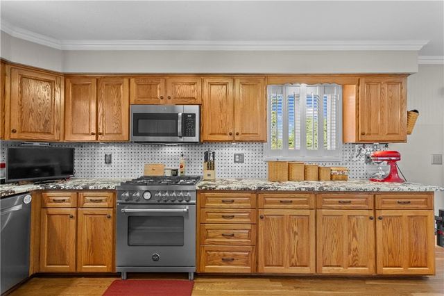 1090 NE Blackwell Road, Lee's Summit, MO 64086