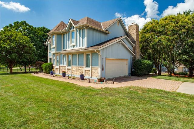 1090 NE Blackwell Road, Lee's Summit, MO 64086