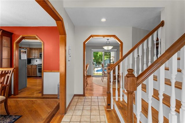 1090 NE Blackwell Road, Lee's Summit, MO 64086