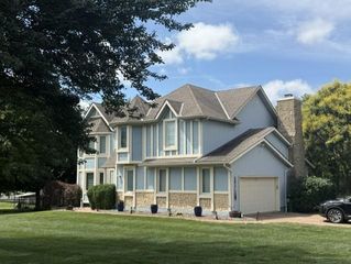 1090 NE Blackwell Road, Lee's Summit, MO 64086
