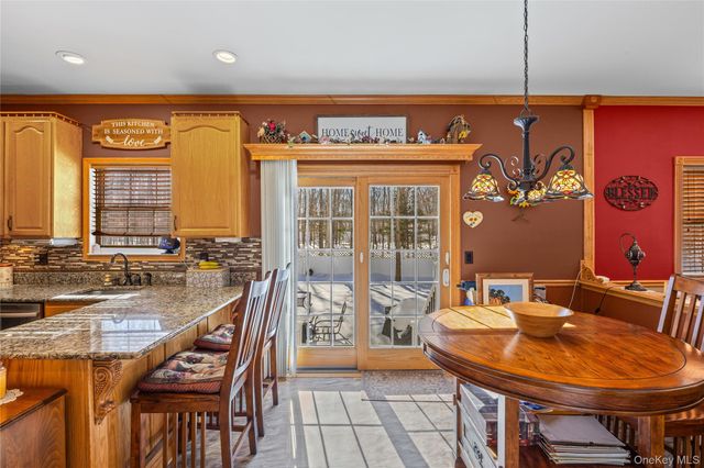 36 Lansing Street, Miller Place, NY 11764