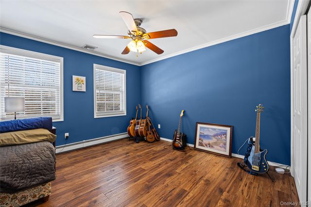 36 Lansing Street, Miller Place, NY 11764