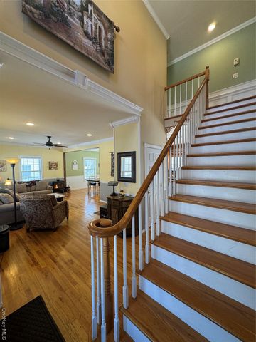 36 Lansing Street, Miller Place, NY 11764