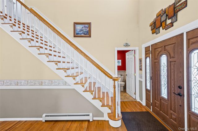 36 Lansing Street, Miller Place, NY 11764