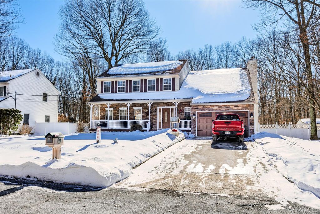 36 Lansing Street, Miller Place, NY 11764