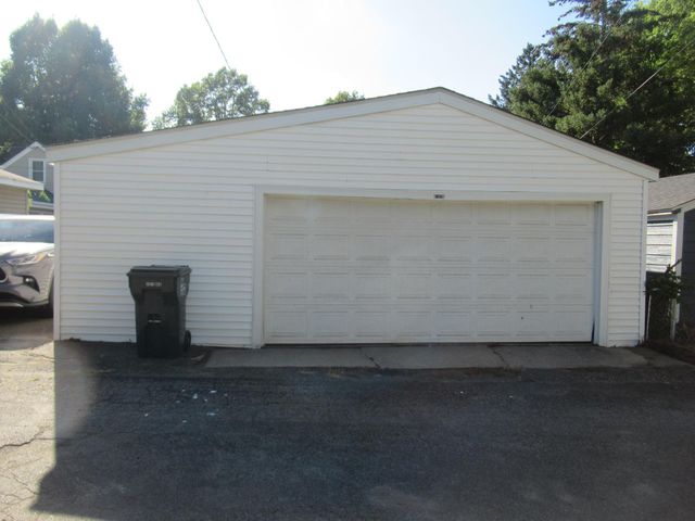 1428 Hazel Street N, Saint Paul, MN 55119