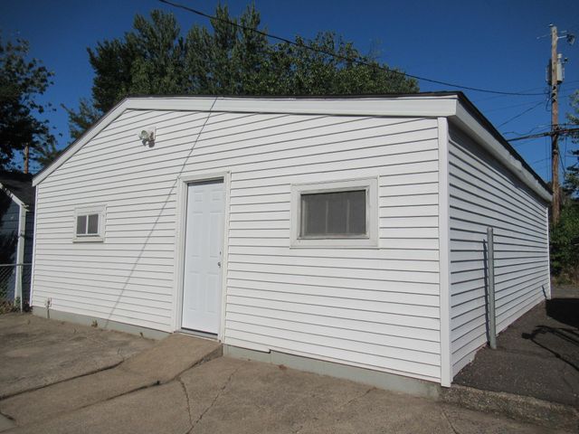 1428 Hazel Street N, Saint Paul, MN 55119