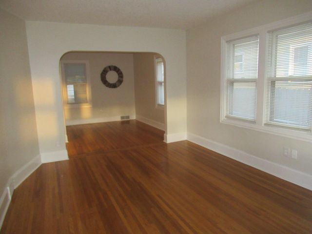 1428 Hazel Street N, Saint Paul, MN 55119