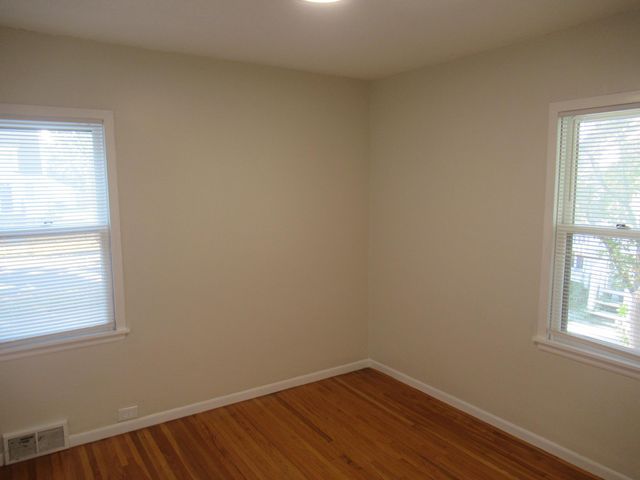 1428 Hazel Street N, Saint Paul, MN 55119