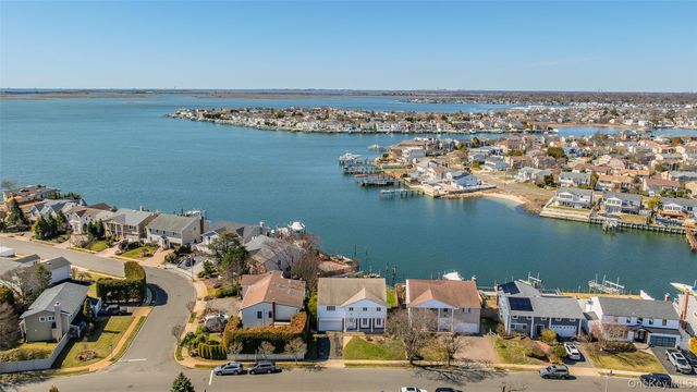 3146 Lee Place, Bellmore, NY 11710